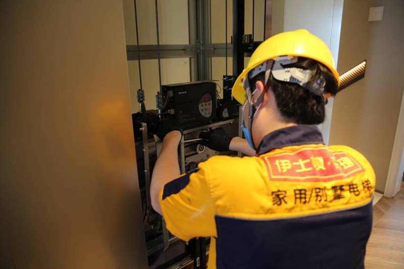 电梯维保：守护日常出行的隐形安全网